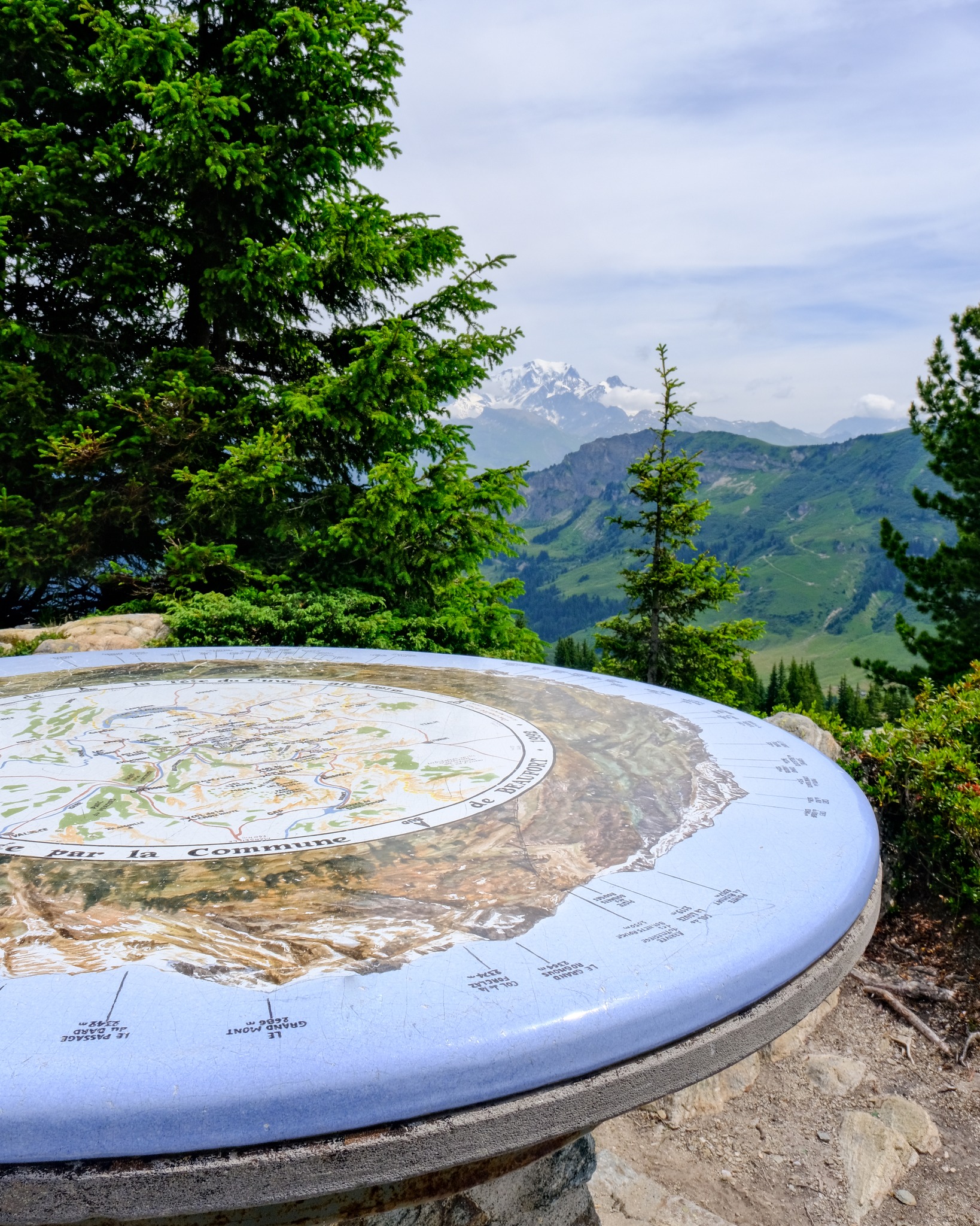 Paysage de montagne — été